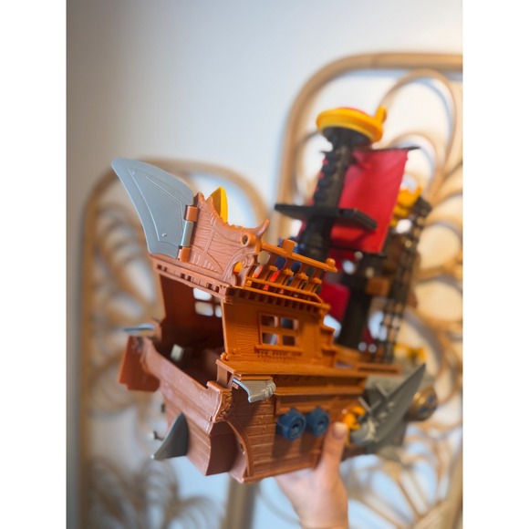 Fisher-Price Imaginext Shark Bite Pirate Ship Toy Playset Brown Grey Red - Picture 3 of 4